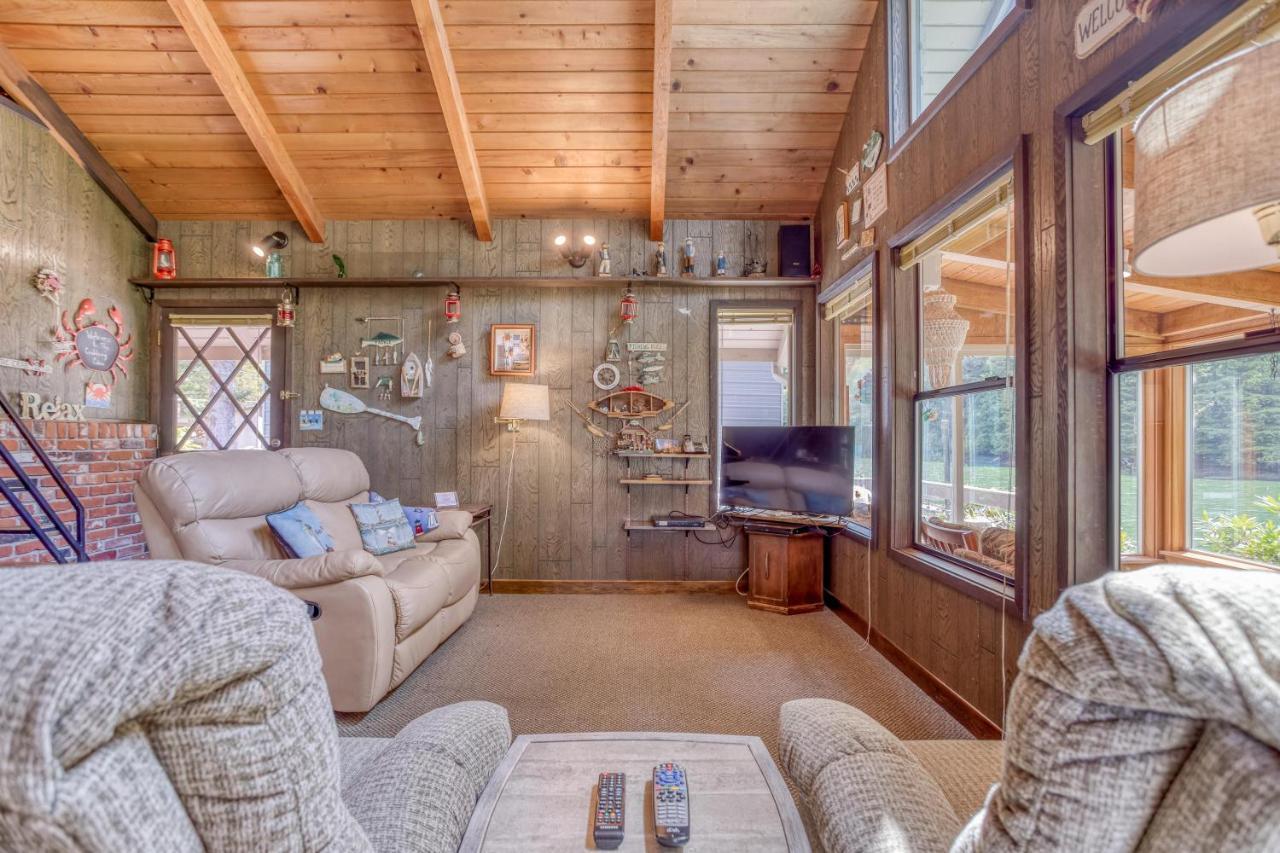 The Crabbing Cabin ลินคอล์น ซิตี้ ภายนอก รูปภาพ